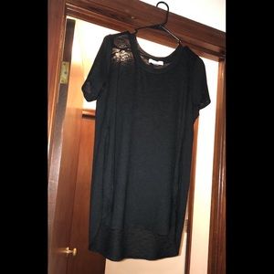 Black tshirt